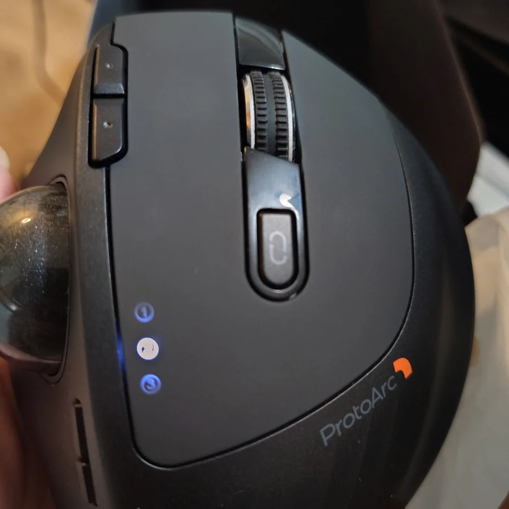ProtoArc EM01 NL Ergonomic Bluetooth Wireless Trackball Mouse Rollerball Thumb